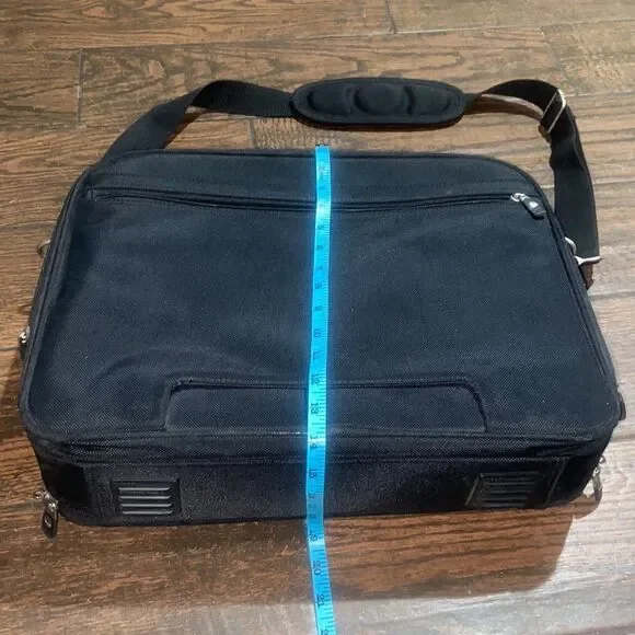 Dell Canvas Laptop Men Bag - Picture 11 of 15